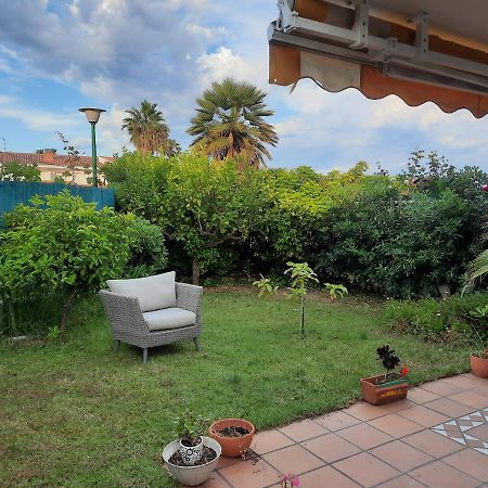 Apartament Cosy House With Garden Infront Of The Sea Creixell Zewnętrze zdjęcie