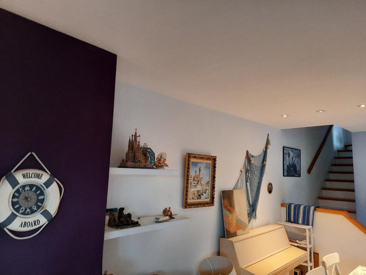 Apartament Cosy House With Garden Infront Of The Sea Creixell Zewnętrze zdjęcie